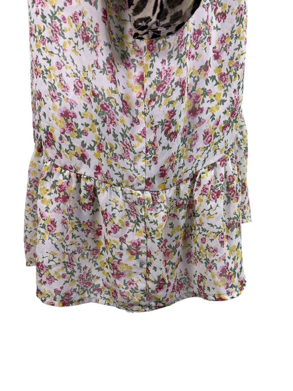Umgee Floral Leopard Print Sheer Ruffle Hem Button Tunic Top L - Picture 6 of 10